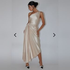 LeslieBrooklynn One-Shoulder Accordion Pleat Dress Champagne